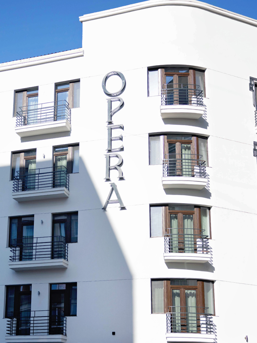 Opera Hotel